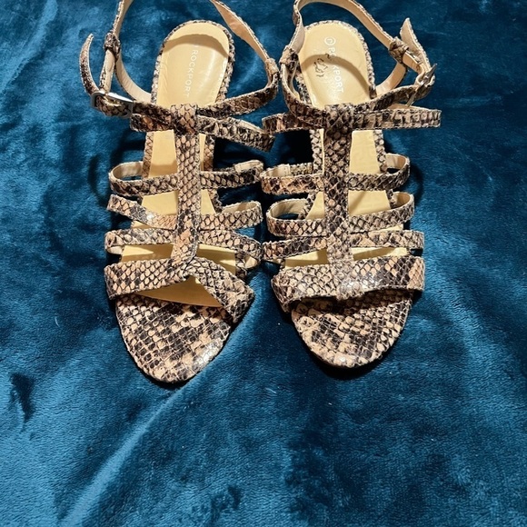Strappy summer sandal snakeskin size 8. Rockport by adiPrene adidas! Nice shoes - Picture 1 of 16